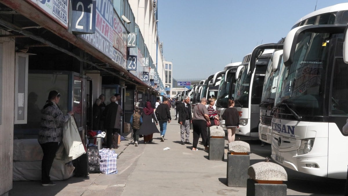 15 temmuz demokrasi otogarinda secim hareketliligi 1 EzVceJzj
