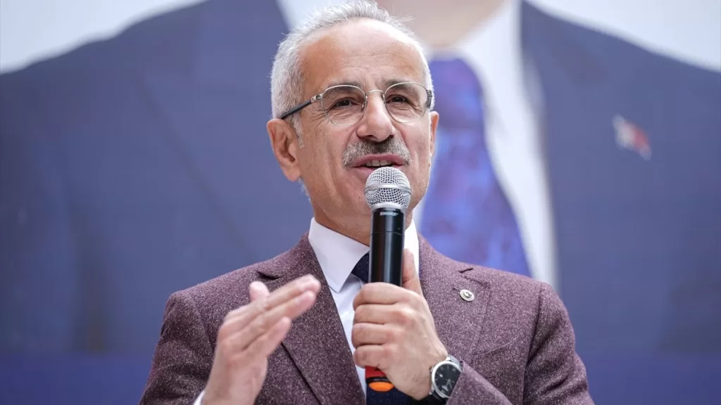 abdulkadir uraloglu hedefimiz istanbulda 10 yilda metronun uzunlugunu 600 kilometreye cikarmak 3ktcxxge
