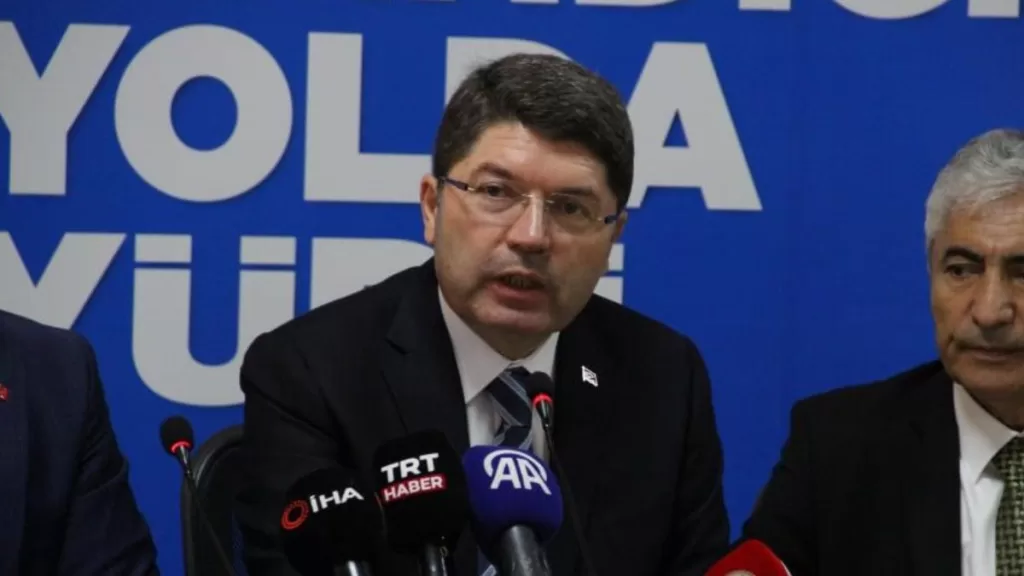 adalet bakani yilmaz tunc iktidari paylasamayan hukumeti mi paylasacakti i3cDVIMp