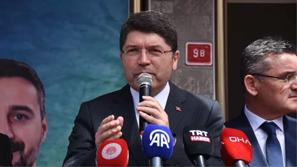 adalet bakani yilmaz tunctan 17 bakan niye sahada elestirilerine yanit JrEf6AHd
