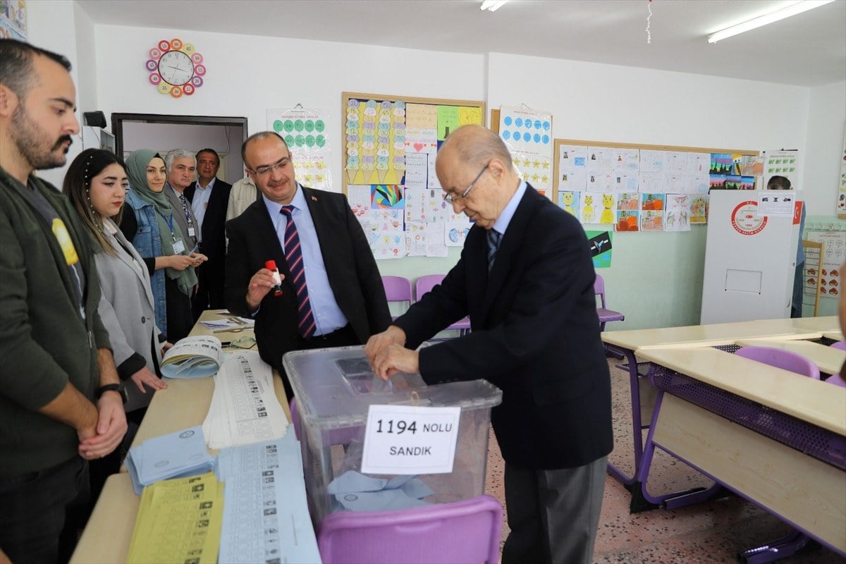ahmet necdet sezer oyunu kullandi 0 Nlvy7RWq