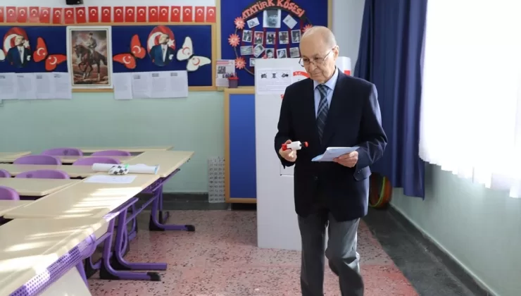 Ahmet Necdet Sezer oyunu kullandı