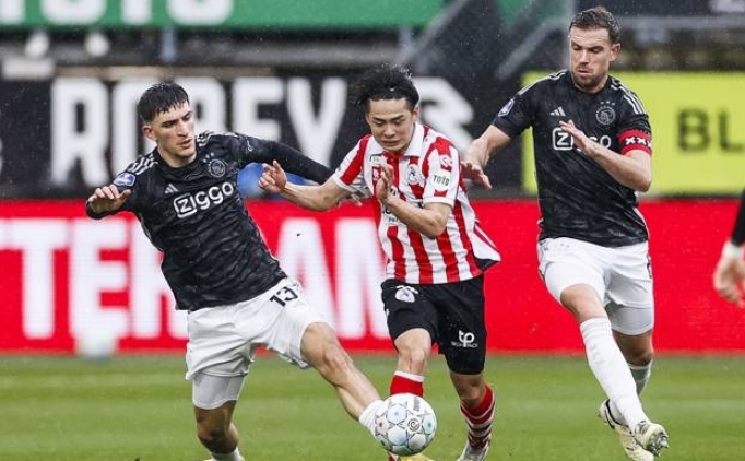 ajax beraberligi son dakikalarda kurtardi ISVSycgA
