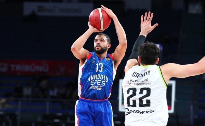 Anadolu Efes son dönemde kusur yapmadı