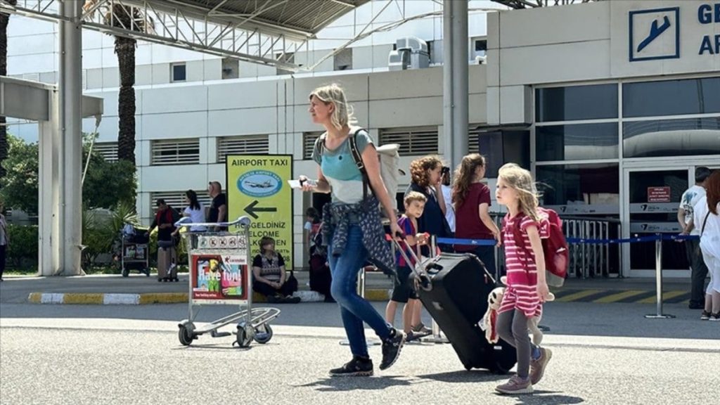 antalya sezona hazirlaniyor simdiden 15 milyonu askin alman rezervasyon yaptirdi Egb76ff8