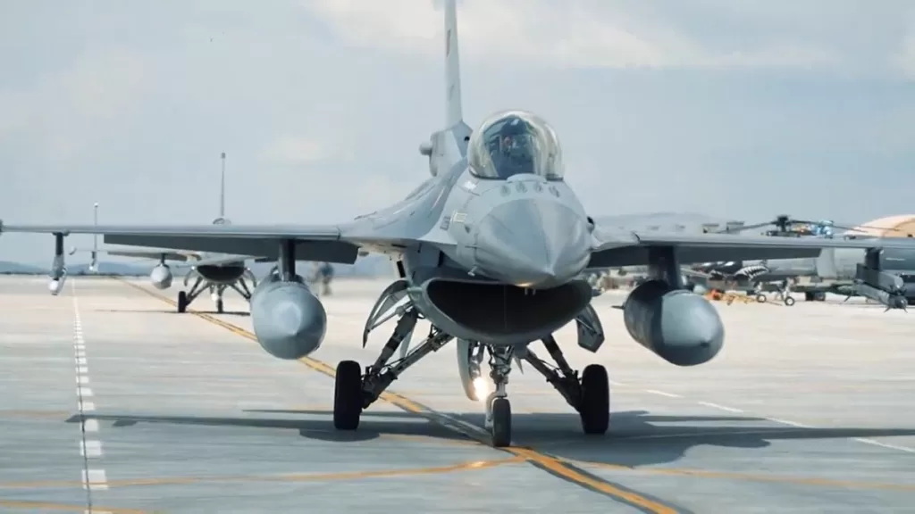 aselsan gelistirdi aesa ucak burun radari f 16ya basariyla takildi JCKG8t7i