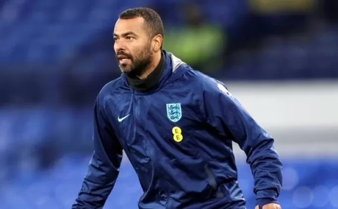 ashley cole premier lig sohretler muzesine secildi IerLeYb8 jpg