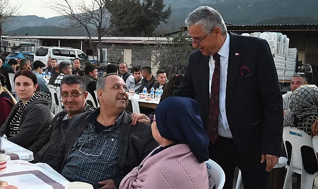 Başkan Topaloğlu’ndan belediye personeline iftar yemeği