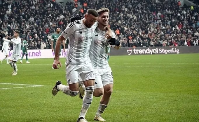 Beşiktaş’ta Cenk Tosun’a sürpriz öneri!