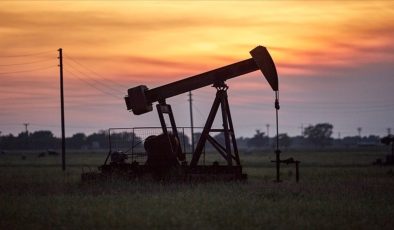Brent petrolün fiyatı jeopolitik gerginlikler nedeni ile yükseliyor