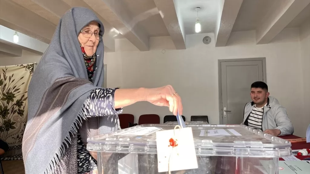 canakkalenin kazabatlilar koyu oyunu komsu koyde kullandi EhiNQap7