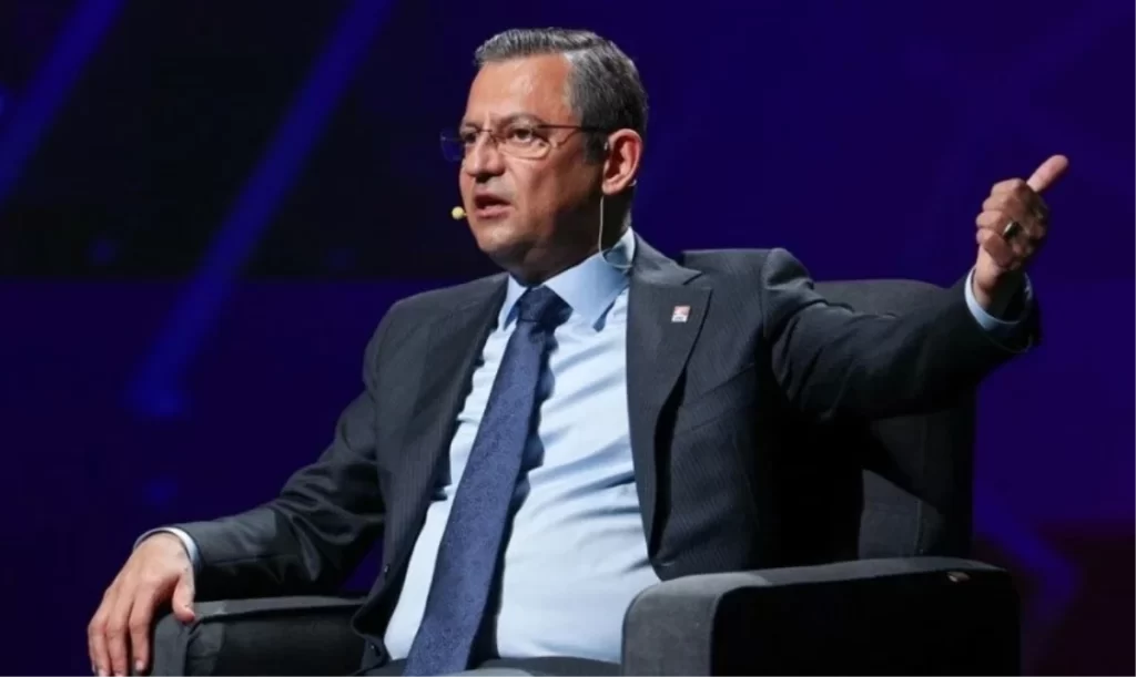 chp genel baskani ozelden ilginc genclik cikisi gencler 40 yas ustundeki siyasetciler gitsin diye aYvxJjxN