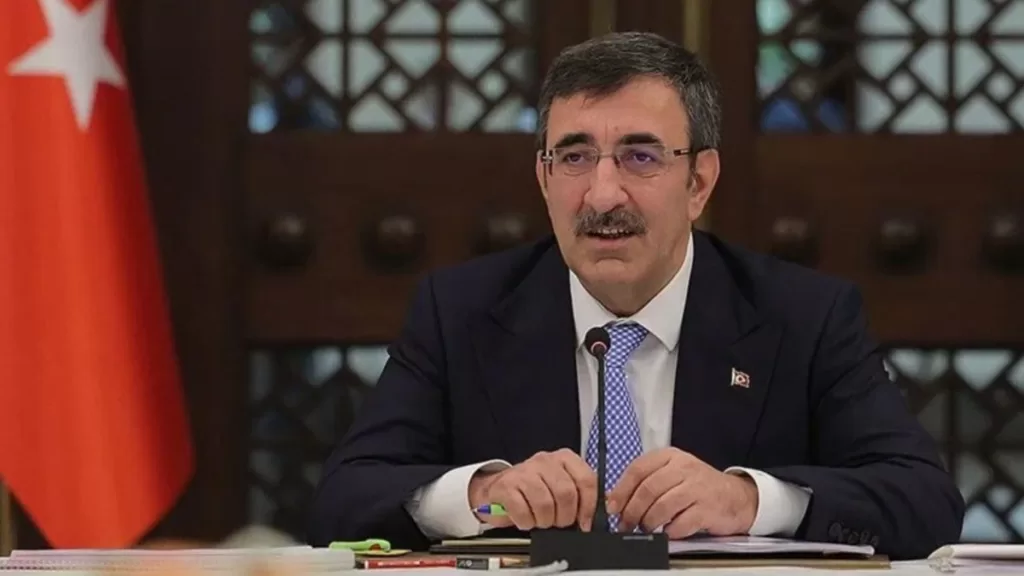 cumhurbaskani yardimcisi cevdet yilmaz siirtte huzur ve guven mesaji verdi OgASOepU