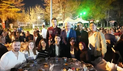 Ege Üniversitesi ailesi iftar programında bir araya geldi