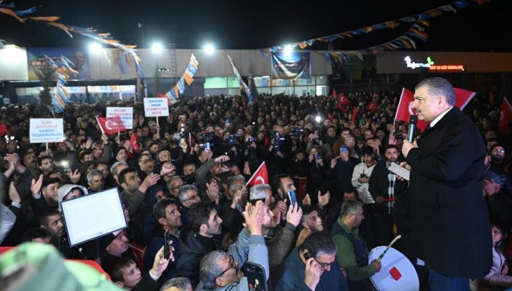 Fahrettin Koca, Konya’da vatandaşlarla bir araya geldi