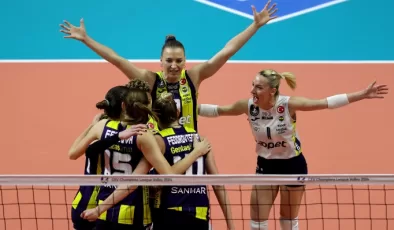 Fenerbahçe Opet, Eczacıbaşı’nı yendi ve başkan kapattı