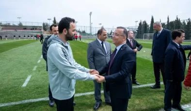 Gaziantep Valisi Çeber’den Gaziantep FK’ye ziyaret