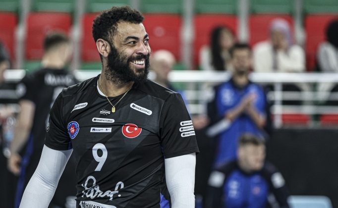 Halkbank konutunda Galatasaray’a set vermedi