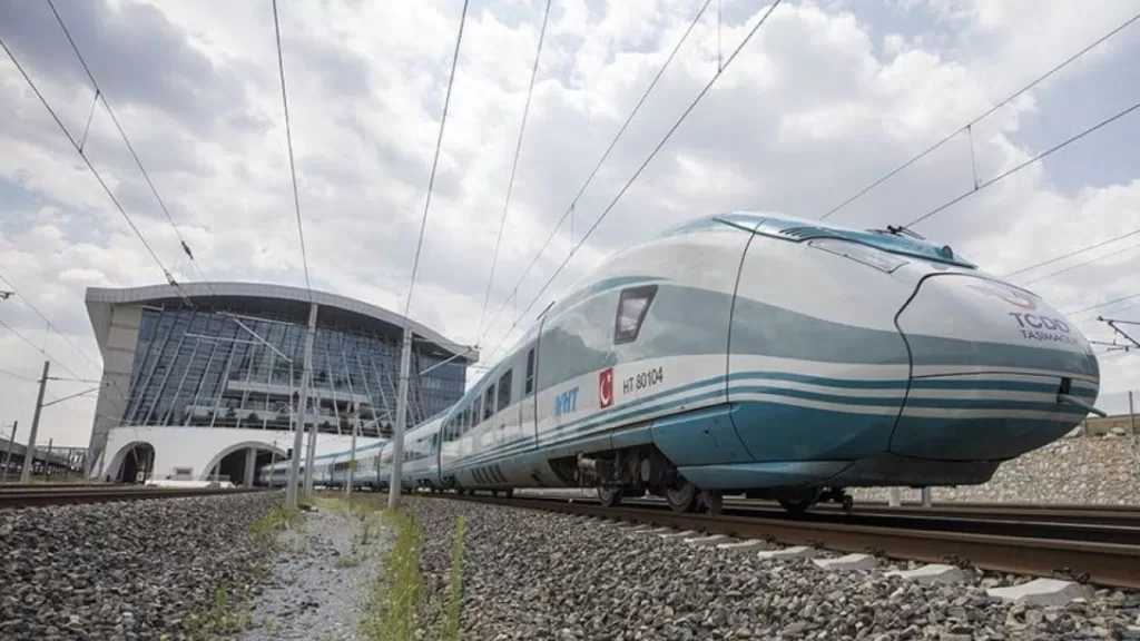 istanbul ve ankara arasi 80 dakikaya inecek super hizli tren projesi basladi SWmFayQI