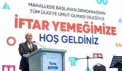 İzmir Büyükşehir Belediye Başkanı Tunç Soyer bin 293 muhtarla iftar yemeğinde bir araya geldi Hepiniz Allah’a emanet olun