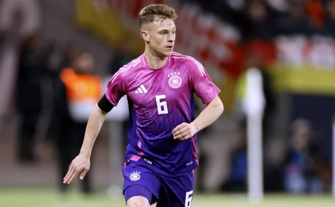 joshua kimmichte avantaj manchester cityde HlTb8UNY jpg
