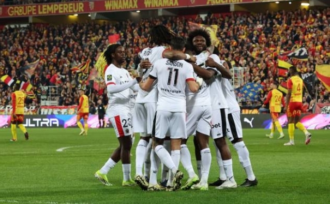 kac deplasmanda 3 puani 3 golle aldi Sk1zHR7y