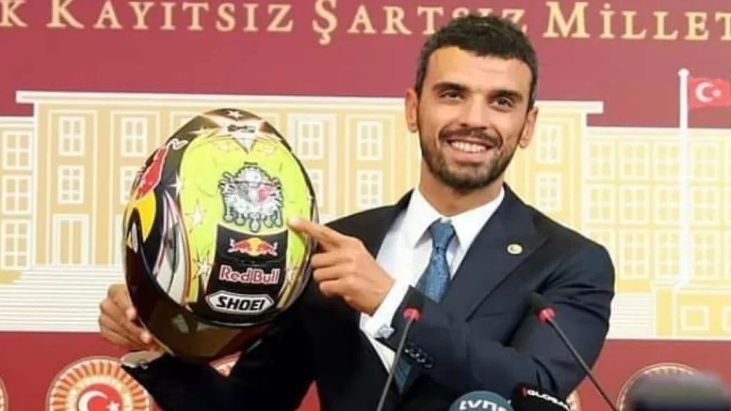 kenan sofuoglundan gundem olan cumhurbaskani erdogan aciklamasi H2eYuVMI