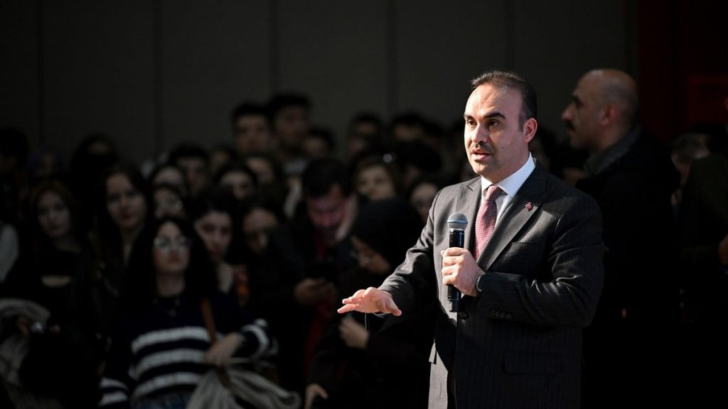 mehmet fatih kacir dort ay icinde turksat 6ayi da uzaya gondermeye hazirlaniyoruz 8ZJWfOus