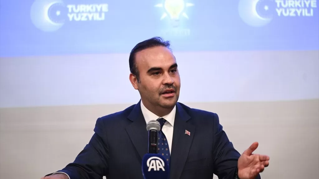 mehmet fatih kacir turkiyenin dort bir yaninda muazzam bir kalkinma hamlesi var FL8KmZIk