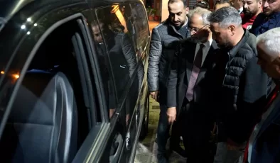 Mersin’de belediye başkan adayının aracına silahlı saldırı