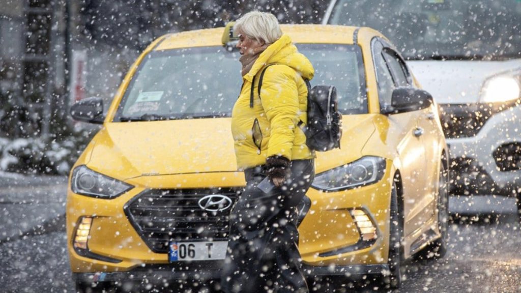 meteoroloji uyardi soguk ve yagisli hava geri donuyor LNLDDAX9