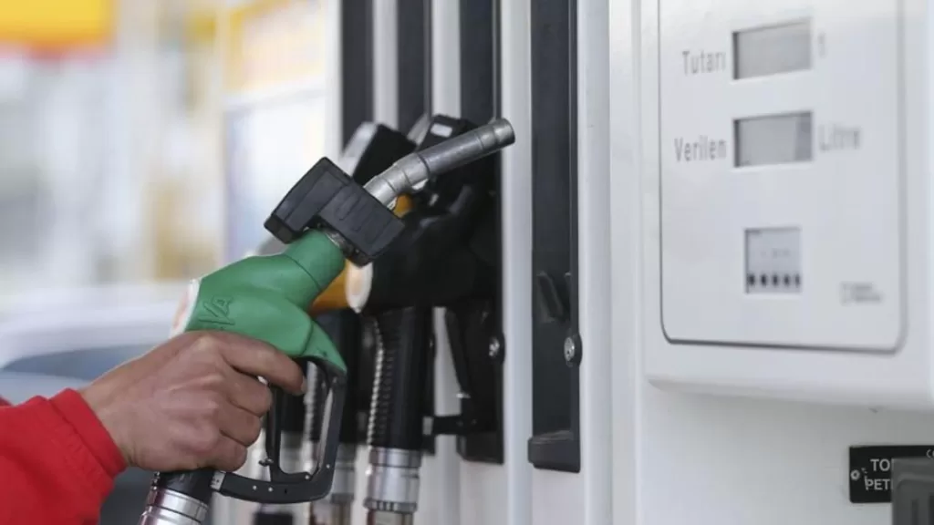 motorinde indirim pompaya yansidi iste guncel akaryakit fiyatlari PWNNEQed