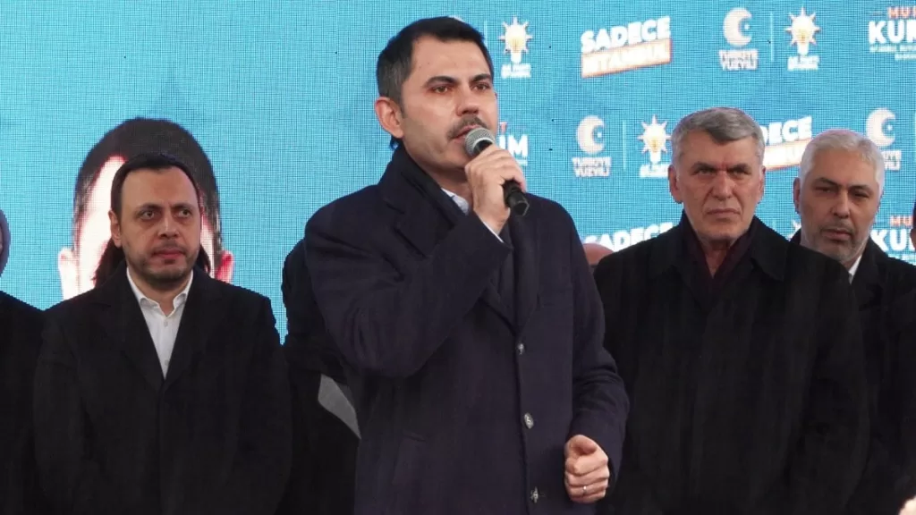 murat kurumdan imamogluna vaatleri hatirlamiyor ama 30 yil onceki hikayeleri hatirliyor O5YGVR7c