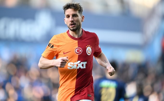 Okan Buruk’un Mertens planı!