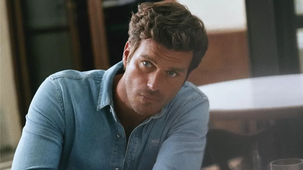 oyuncu kivanc tatlitug oglu kurt efeyle pozunu paylasti yorum ve begeni yagdi QzdIZcJN