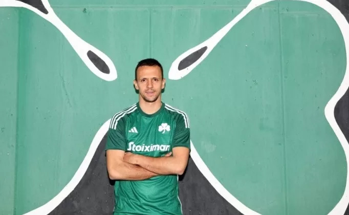 Panathinaikos’tan orta alana destek