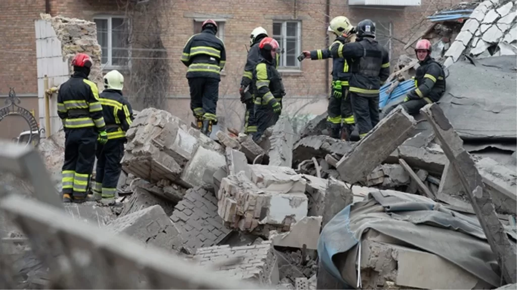 rusya ukraynaya balistik fuzelerle saldirdi nmXDGjwO