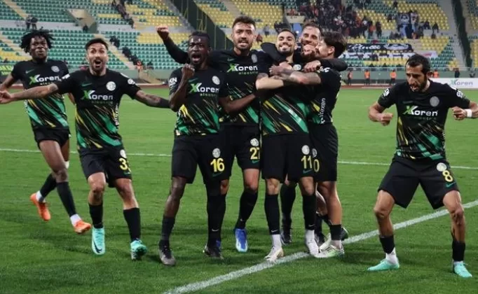 Şanlıurfaspor’da alacakları ödenen futbolcular idmana çıktı