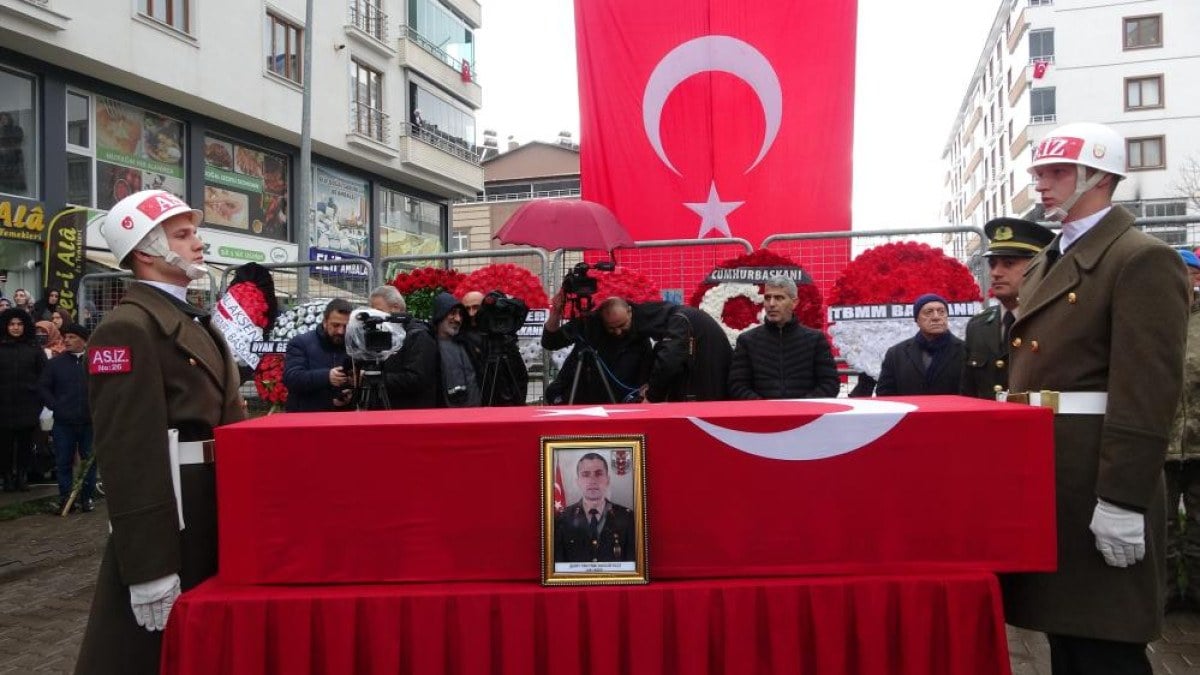 sehit tabip tegmen hulusi elci son yolculuguna ugurlandi 0 fQONDYUI