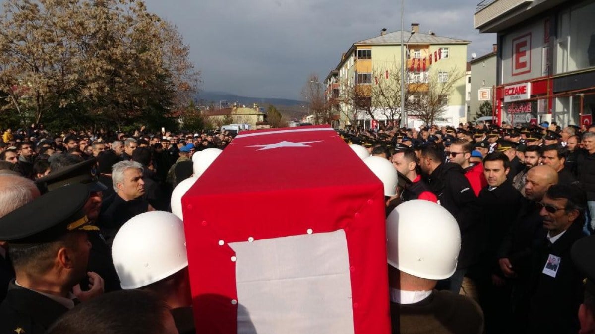 sehit tabip tegmen hulusi elci son yolculuguna ugurlandi 3 8AVvQNNc