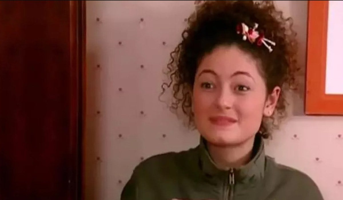 selenanin yildizi hazal senel bosaniyor iddiasi esiyle fotograflarini kaldirdi 2 Zuq1cn6V