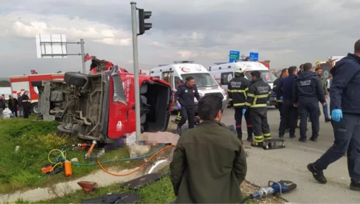 Tekirdağ’da tır, yolcu minibüsüne çarptı: 5 kişi öldü, 10 kişi yaralandı