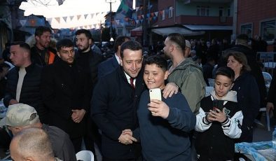 Tutuş sevgisi Tepeköy’de sokaklara taştı