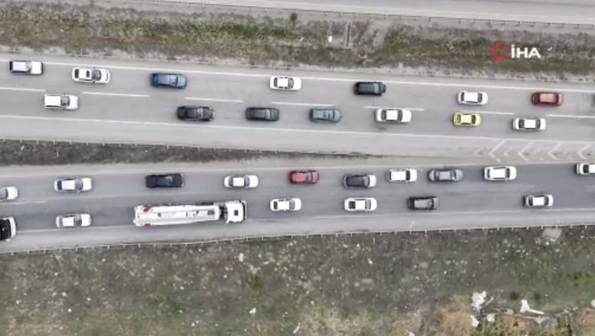 43 ilin gecis guzergahinda trafik yogunlugu 0 3zQIKbN7