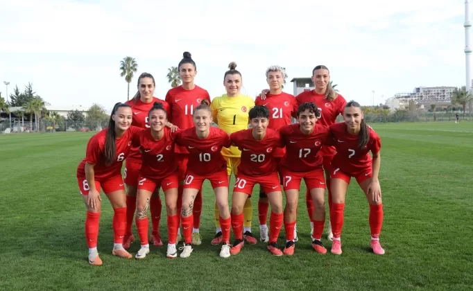 A Ulusal Bayan Futbol Grubu, İsviçre deplasmanında