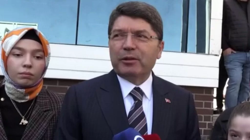 adalat bakani yilmaz tunc oyunu kullandi turkiye dunyaya ornek bir demokrasidir fnBX3AWw