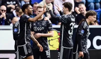 Ajax deplasmanda 4 maç sonra kazandı