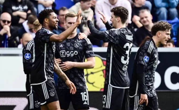 Ajax deplasmanda 4 maç sonra kazandı