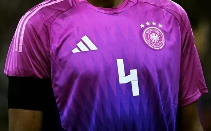 almanyada 44 numarali forma yasak nazi sembolu 4J4aDCu7 jpg