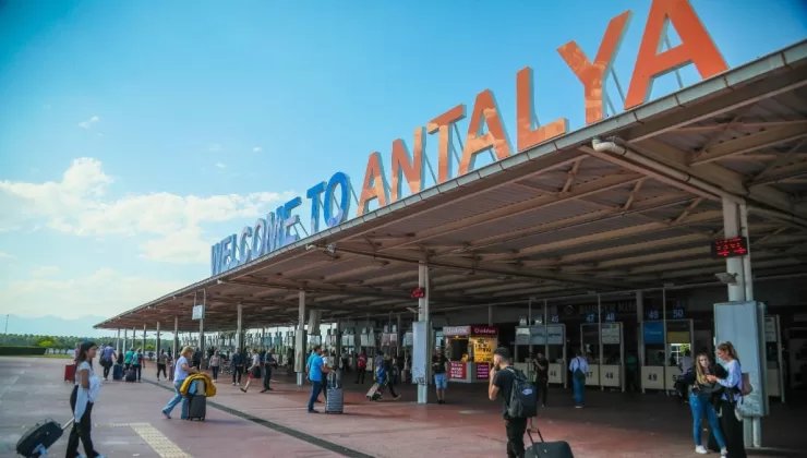 Antalya’nın 3 aylık turist ağırlama rekoru: 1 milyon!